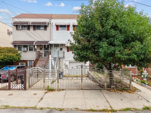 160 Stephens Ave, Bronx, NY, 10473-2412 | Card Image