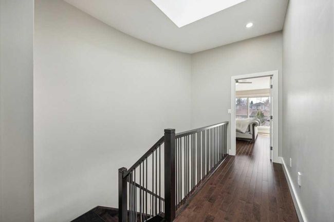 1721 44 Avenue Sw, Home with 4 bedrooms, 3 bathrooms and 2 parking in Calgary AB | Image 15