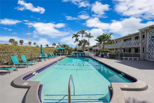 215-900 Atlantic Shores Blvd, Hallandale Beach, FL, 33009-2676 | Card Image