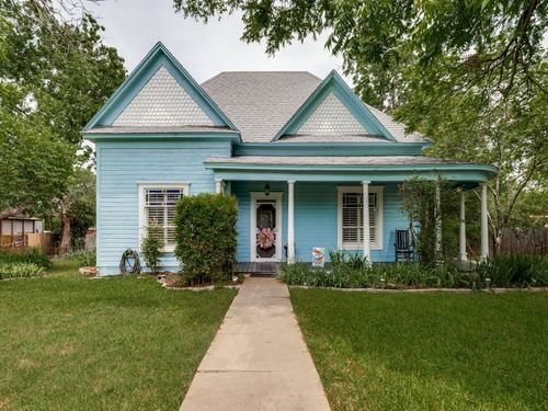 320 S Ward St, Italy, TX, 76651-3774 | Card Image