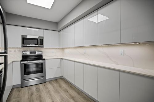 apt-3-370 Laurel Dr, Margate, FL, 33063-5313 | Card Image