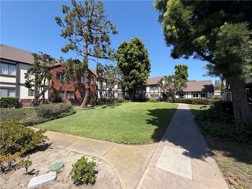 15502 Williams St, Tustin, CA, 92780-4164 | Card Image