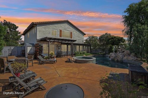 542 Lee Cir, Chula Vista, CA, 91911-6724 | Card Image