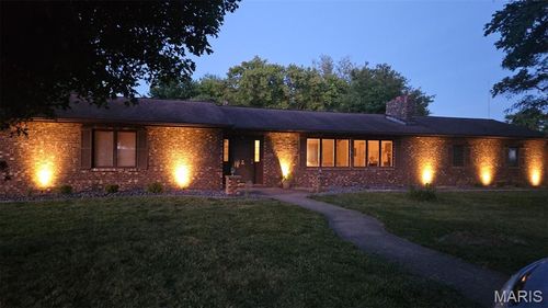 645 Il 185, Vandalia, IL, 62471-3443 | Card Image