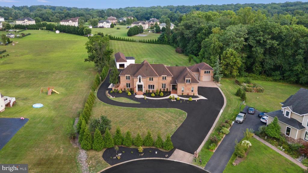 Fox Chase Ct, Swedesboro, NJ 08085