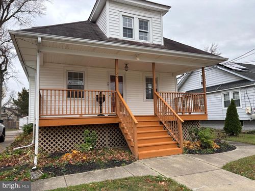 29 Crescent Ave, WOODBURY, NJ, 08096-1217 | Card Image