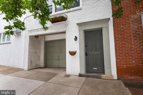 2204 Manning St, PHILADELPHIA, PA, 19103-5515 | Card Image