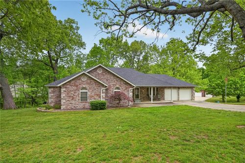 714 Laurel Cir, Neosho, MO, 64850-1662 | Card Image