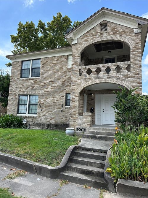 2910 Wichita St, Houston, TX, 77004-7718 | Card Image