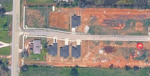 1432 E Emelyn Ln, Siloam Springs, AR, 72761-3288 | Card Image