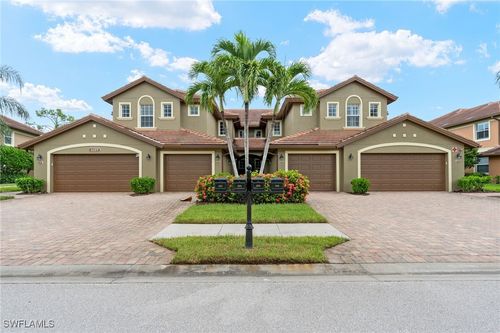 apt-202-6689 Alden Woods Cir, NAPLES, FL, 34113-3425 | Card Image