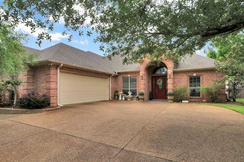 2222 Kennebunk Ln, Tyler, TX, 75703-0303 | Card Image