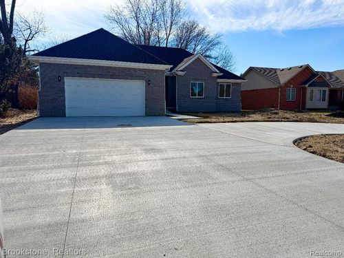 37116 Moravian Dr, Clinton Township, MI, 48036-3601 | Card Image