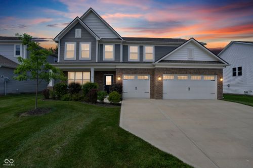 3918 Kensington Dr, Danville, IN, 46122-6008 | Card Image