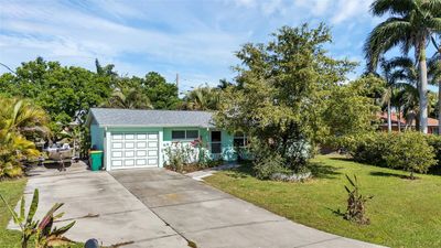 312 San Marie Drive, House other with 3 bedrooms, 1 bathrooms and null parking in Punta Gorda FL | Image 2