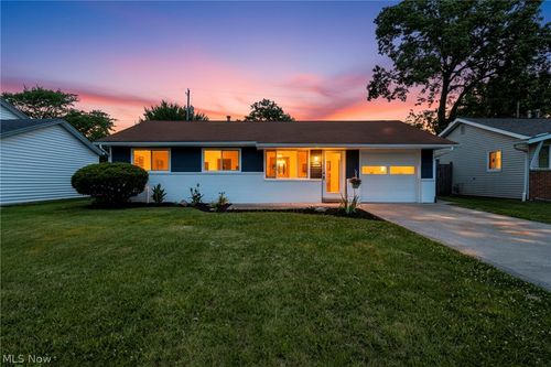 4613 Meadow Ln, Lorain, OH, 44055-3541 | Card Image
