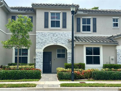 2737 Se 17th St, Homestead, FL, 33035-2624 | Card Image