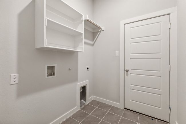 310 Bendecido Loop, House other with 3 bedrooms, 2 bathrooms and null parking in Elgin TX | Image 18