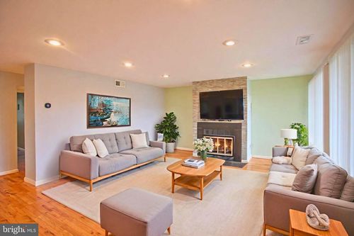 d-7103 Donnell Pl, DISTRICT HEIGHTS, MD, 20747-4202 | Card Image