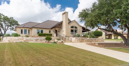 3911 Kite Dr, Kerrville, TX, 78028-8231 | Card Image