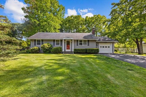 34 Margaret Street, Essex, VT, 05452 | Card Image