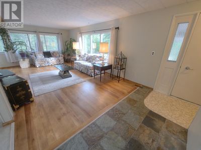 2380 Piljek Rd, House other with 3 bedrooms, 2 bathrooms and 8 parking in Castlegar BC | Image 2