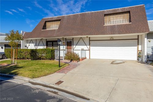 3552 Bounty Ave, Las Vegas, NV, 89121-4404 | Card Image