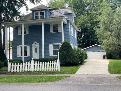 9840 Bateman Ave, Cranesville, PA, 16410-1702 | Card Image