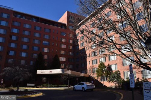435-1121 Arlington Blvd, ARLINGTON, VA, 22209-3210 | Card Image
