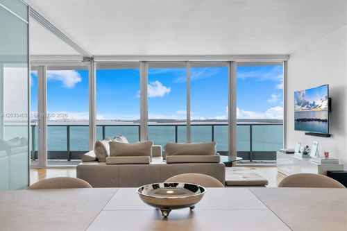 1409-1331 Brickell Bay Dr, Miami, FL, 33131-3690 | Card Image