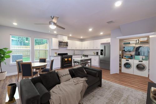 a-6008 Wedgefield St, Houston, TX, 77028-4742 | Card Image