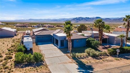 9204 N Concho Dr, Kingman, AZ, 86401-8137 | Card Image