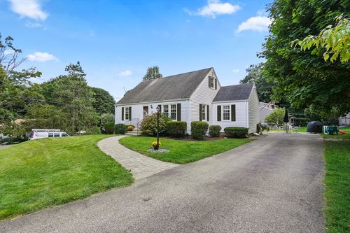 8 Upland Rd, Boylston, MA, 01505-1934 | Card Image