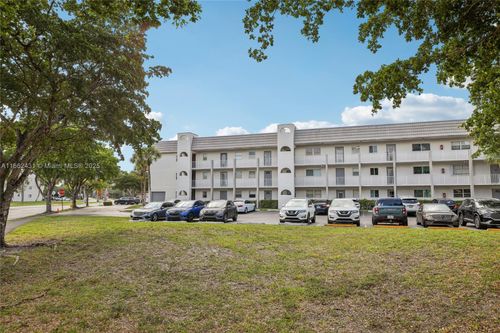 208-8135 W Sunrise Blvd, Fort Lauderdale, FL, 33311-6207 | Card Image