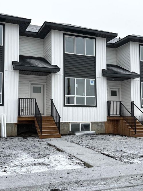 31 Louis Dr, Red Deer County, AB, T4E3E5 | Card Image