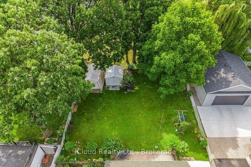 215 Elmwood Cres, Milton, ON, L9T1C3 | Card Image