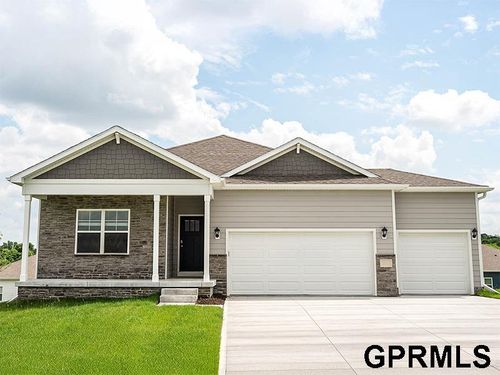 10618 Bearcreek Dr, Papillion, NE, 68046-3472 | Card Image