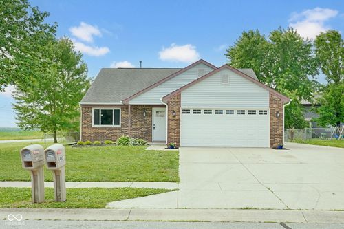1483 Bridle Way, Columbus, IN, 47201 | Card Image
