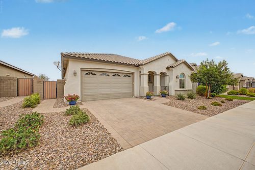 2844 W Roosevelt Dr, San Tan Valley, AZ, 85144-4224 | Card Image