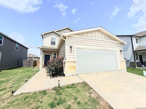 2512 Ayers Dr, Seguin, TX, 78155-2988 | Card Image