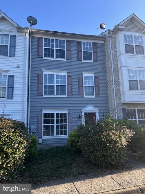 808 Pendleton Ln, STRASBURG, VA, 22657-2189 | Card Image