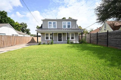 515 Caplin St, Houston, TX, 77022-5551 | Card Image