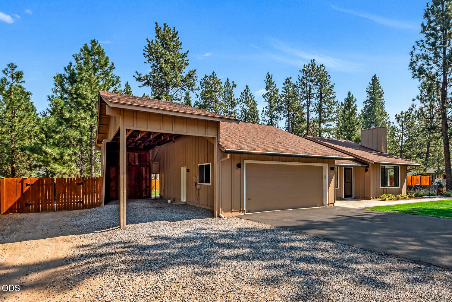 Residential in Sisters 3