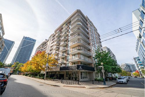 202-18 Stafford St, Toronto, ON, M5V3W4 | Card Image