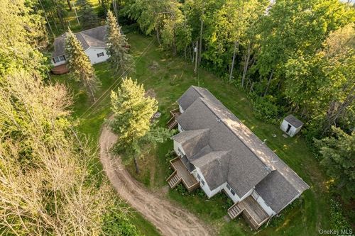 380 Fraser Rd, Kiamesha Lake, NY, 12751-5122 | Card Image