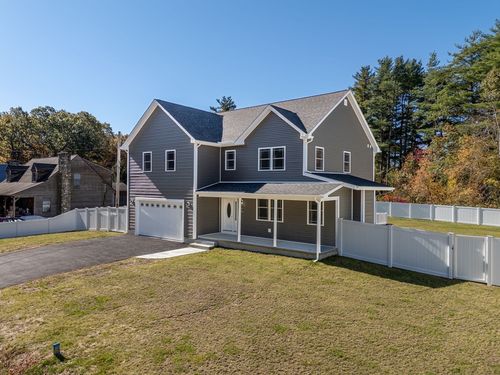 4 Hillcrest Dr, Wilbraham, MA, 01095-1118 | Card Image