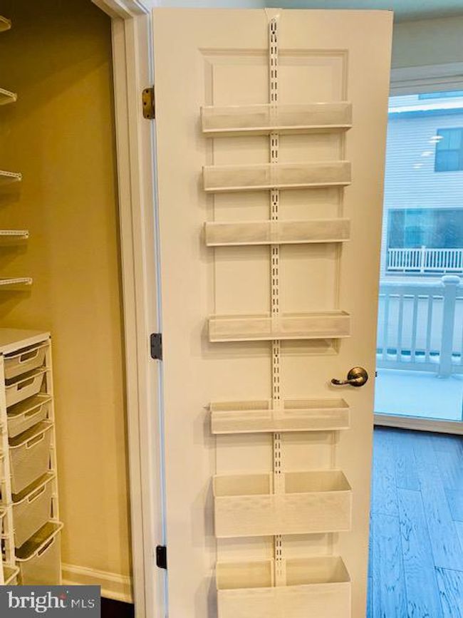 22370 Lucas Ter, Townhouse with 3 bedrooms, 4 bathrooms and null parking in ASHBURN VA | Image 14