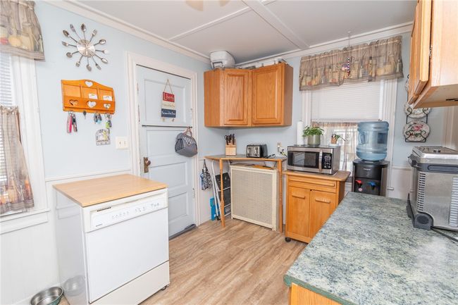 101 Collins St, House other with 3 bedrooms, 2 bathrooms and 6 parking in Attleboro MA | Image 10