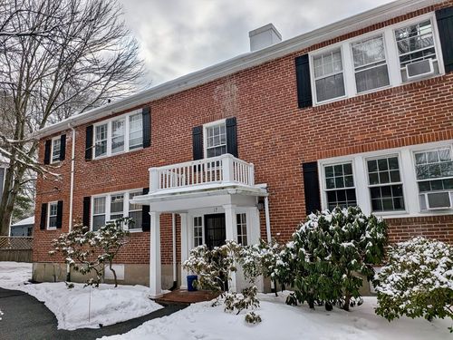 apt-4-17 Hammond Pond Pkwy, Chestnut Hill, MA, 02467-2233 | Card Image