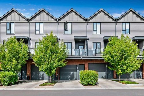 608 Drake Landing Wynd, Okotoks, AB, T1S5R1 | Card Image